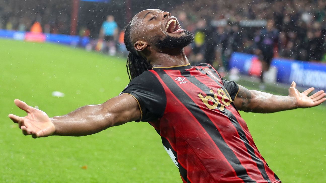 Premier League Thanksgiving table