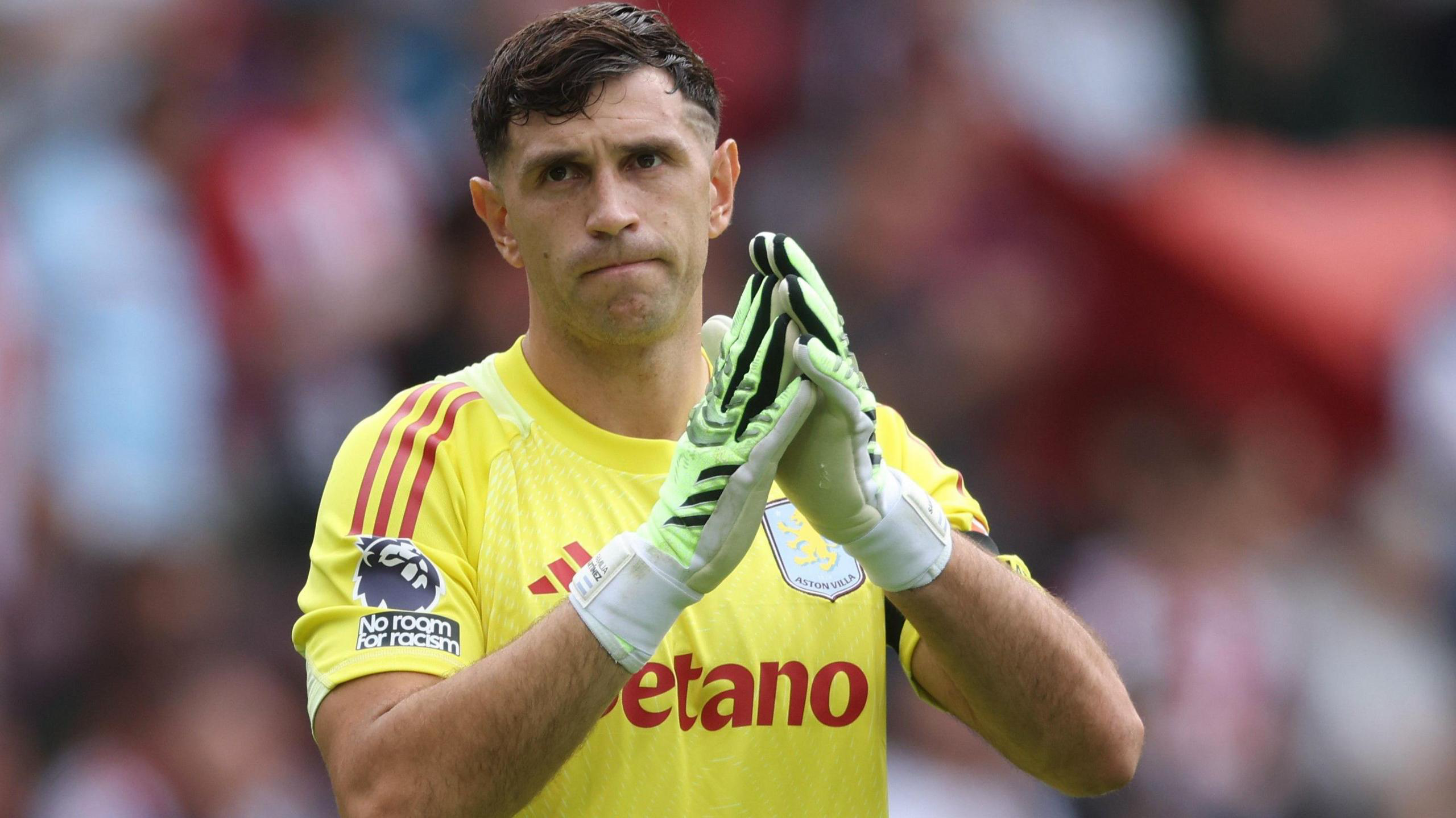 Emiliano Martínez, Aston Villa goalkeeper